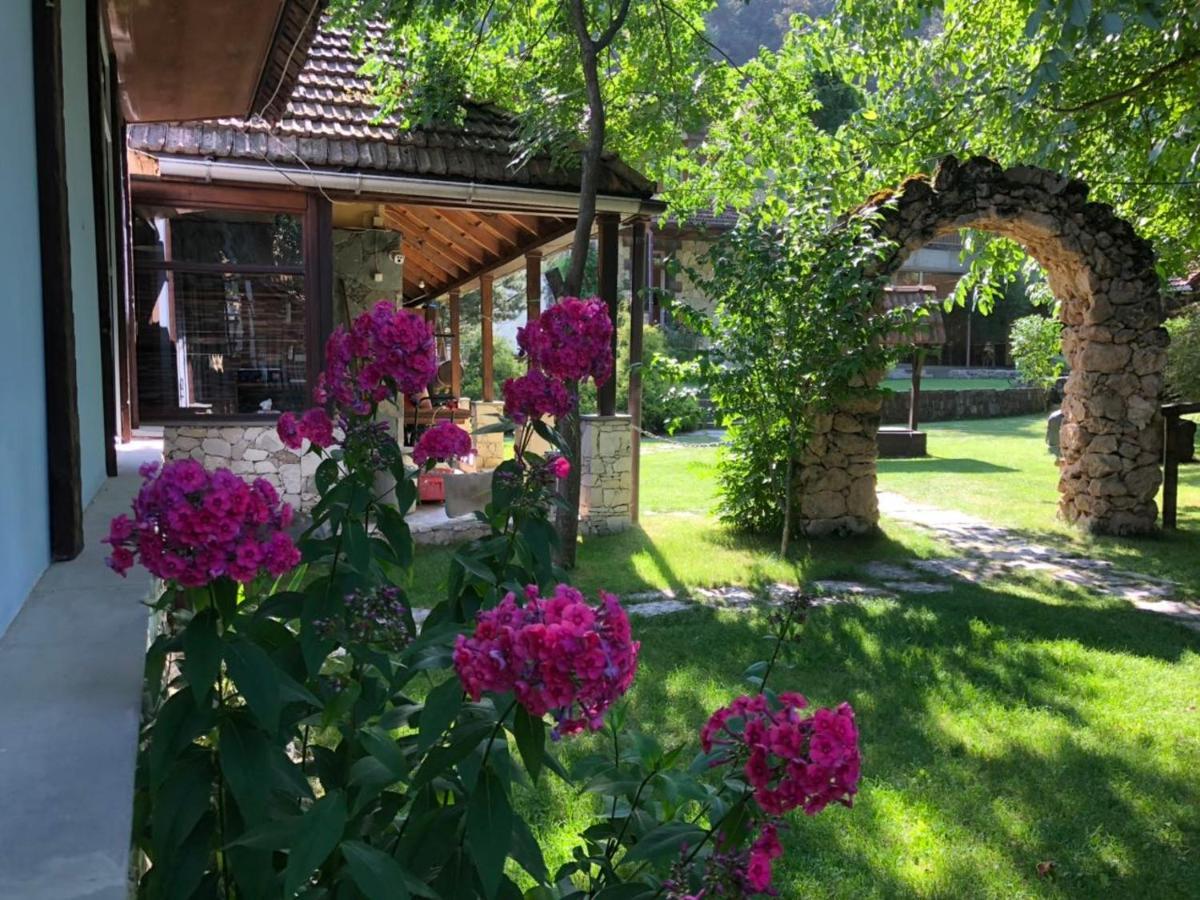 Eco Garden Bed & Breakfast Dilijan Eksteriør bilde