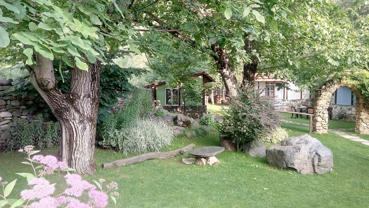 Eco Garden Bed & Breakfast Dilijan Eksteriør bilde